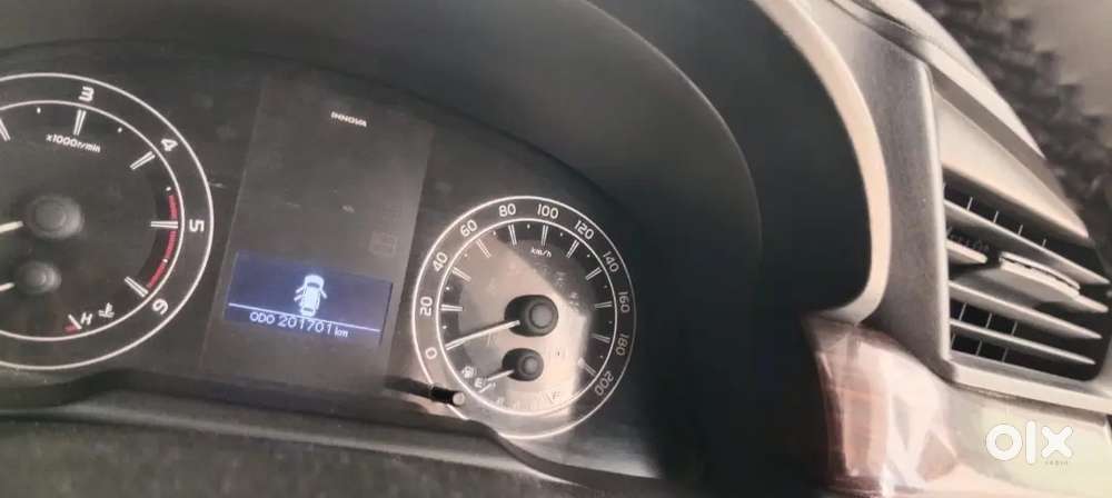 Toyota Innova Crysta 2016