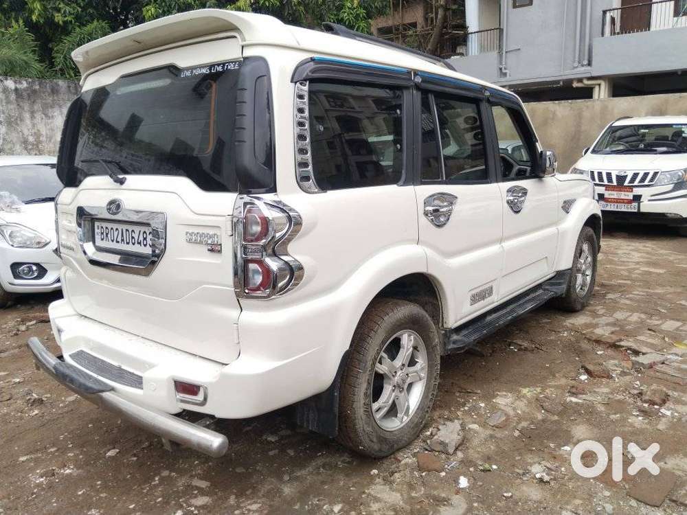 Mahindra Scorpio S10, 2016, Diesel