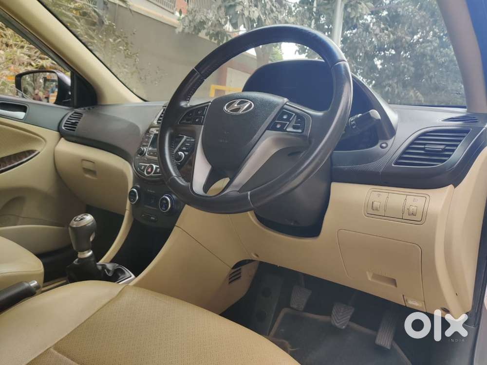 Hyundai Verna 2015 Petrol 77000 Km Driven