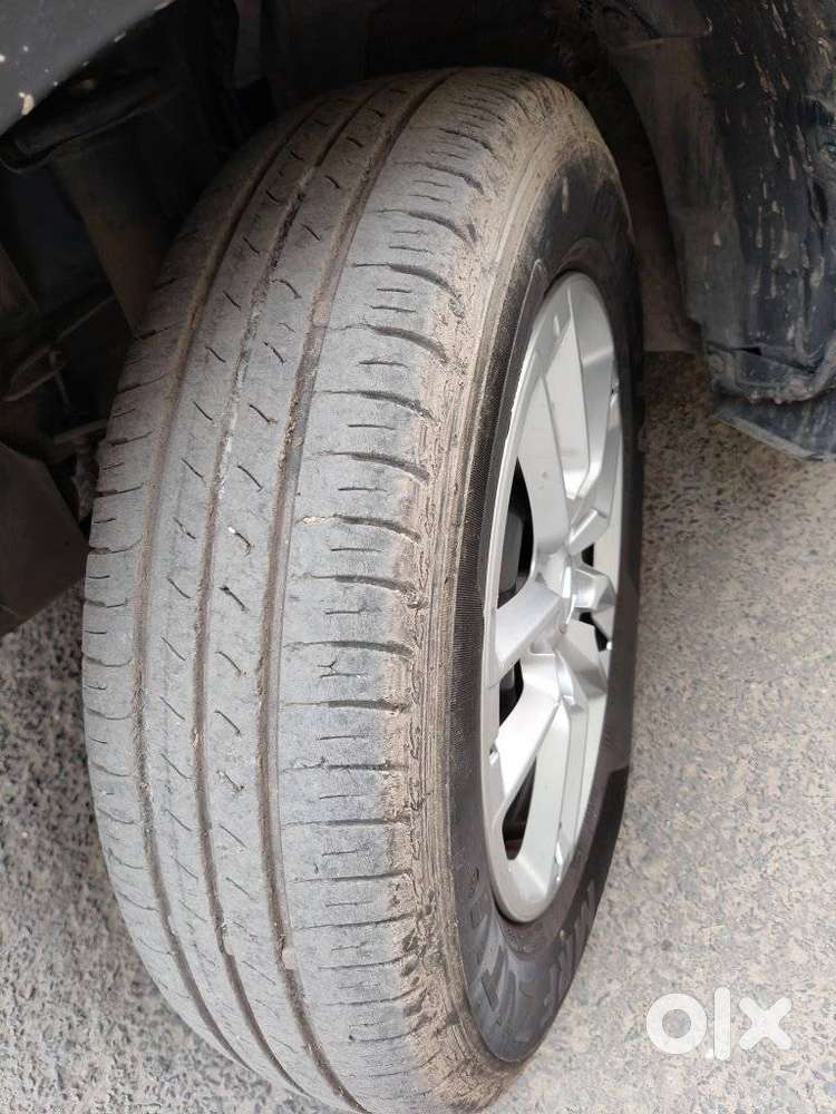 Renault Triber Rxt, 2022, Petrol