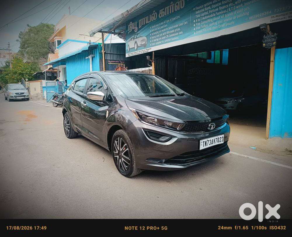 Tata Altroz 1.2 Xm Plus, 2023, Petrol