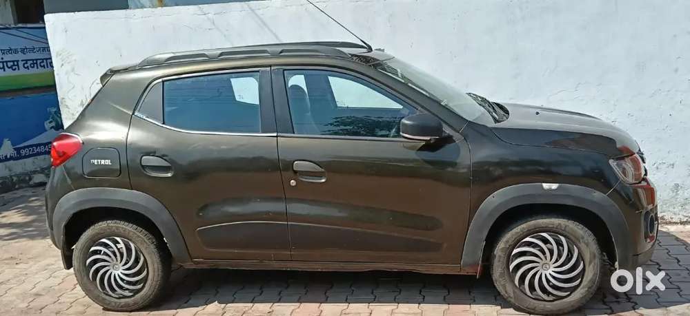 Kwid Rxt Petrol For Sale  Clean Condition