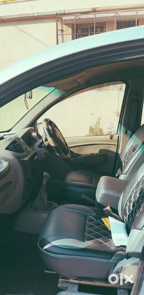 Mahindra Genio 2.5 Dc Vx 2014