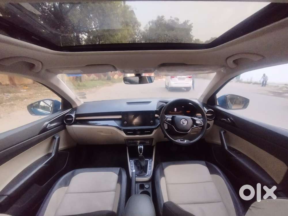 Skoda Slavia 1.0 Tsi Style At, 2022, Petrol