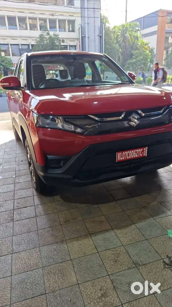 Maruti Suzuki Brezza 2025 Cng & Hybrids 19800 Km Driven, Fancy Number