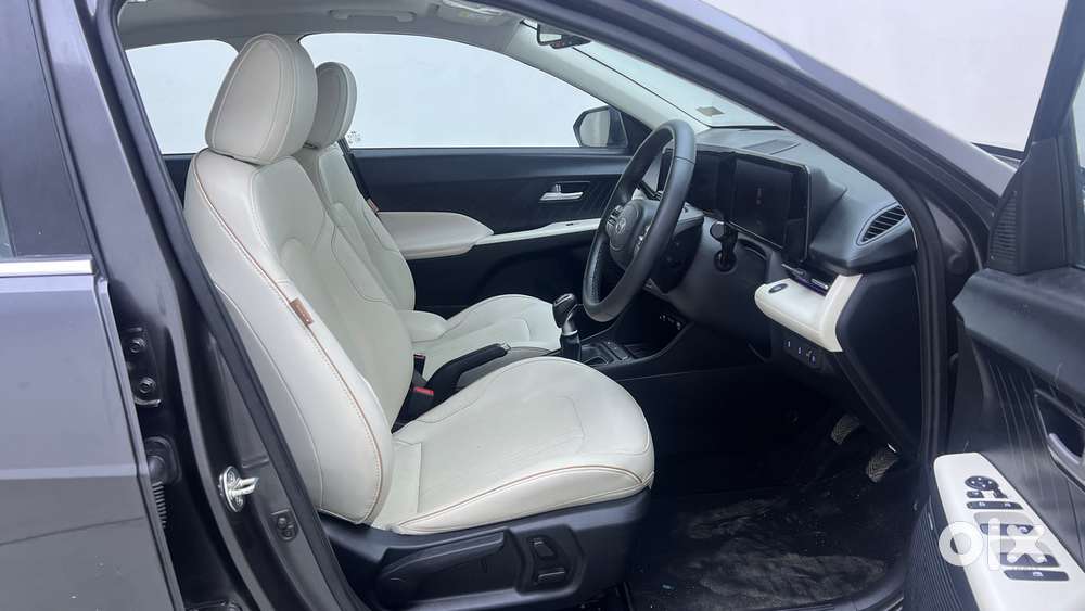 Hyundai Verna 1.5 Sx (o) Petrol Mt, 2023, Petrol