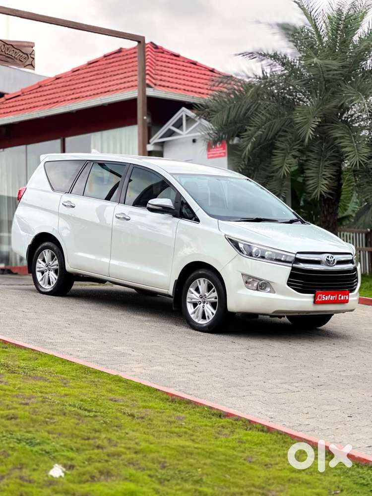 Toyota Innova Crysta 2016/17 Diesel Version
