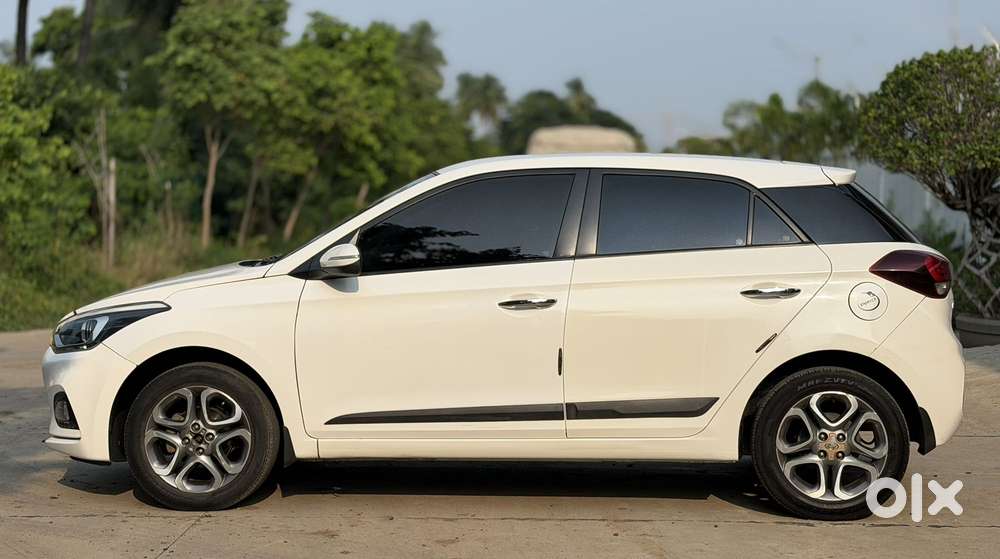 Hyundai I20 Asta (o) 1.2 Mt, 2018, Petrol