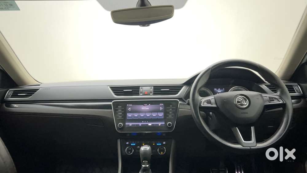 Skoda Superb 2.0 L&k Tsi At, 2019, Petrol