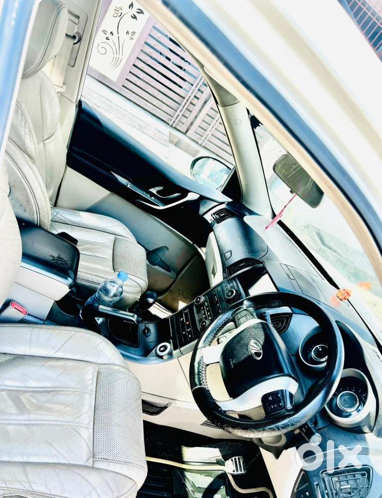 Mahindra Xuv500 2016 Diesel Well Maintained New Condition Top Model