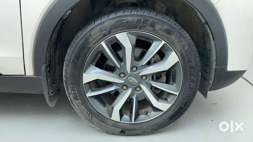 Mahindra Xuv300 W8 (o) 1.5 Diesel Amt, 2021, Diesel