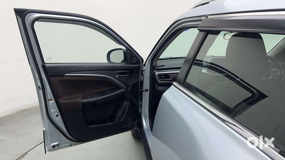 Maruti Suzuki Vitara Brezza 1.5 Zxi At, 2022, Petrol