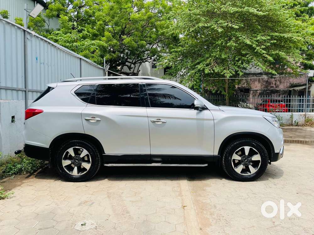 Mahindra Alturas G4 4wd At, 2022, Diesel
