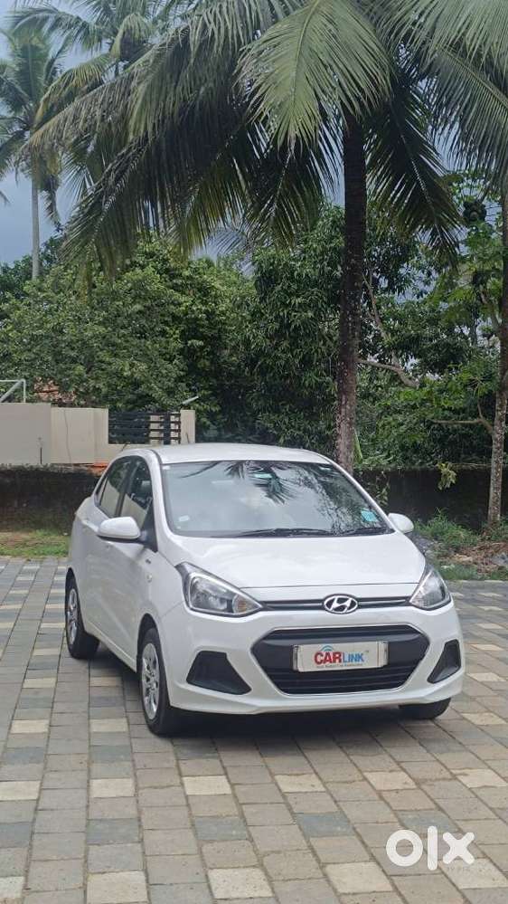 Hyundai Xcent Base 1.2, 2015, Petrol