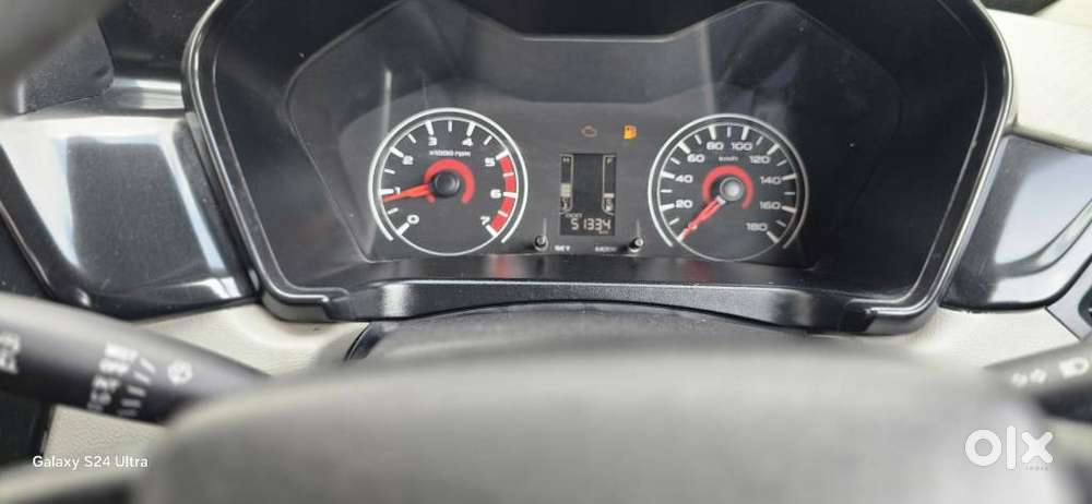 Mahindra Kuv 100 Mfalcon D75 K4 Plus 5str, 2016, Petrol