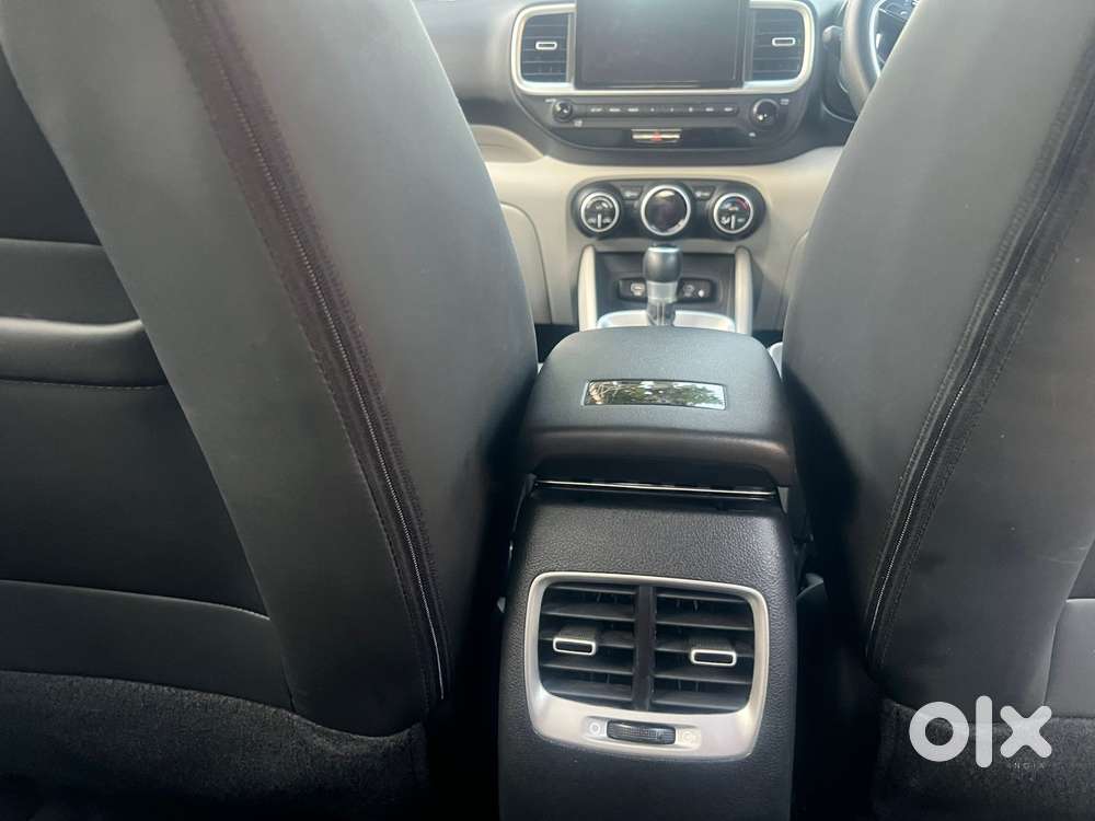 Hyundai Venue 1.0 Sx (o) Turbo Dct, 2022, Petrol