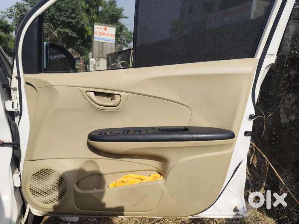 Honda Amaze 2016 Cng & Hybrids Well Maintained