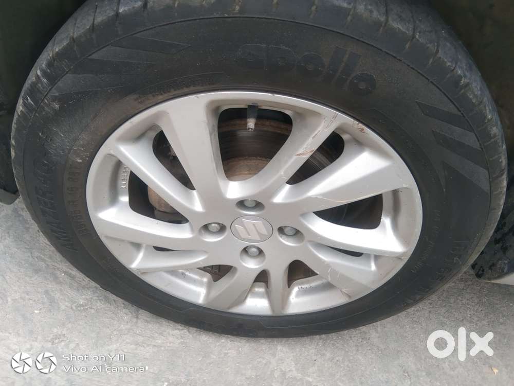 Maruti Suzuki Swift Vvt Zxi, 2014, Petrol