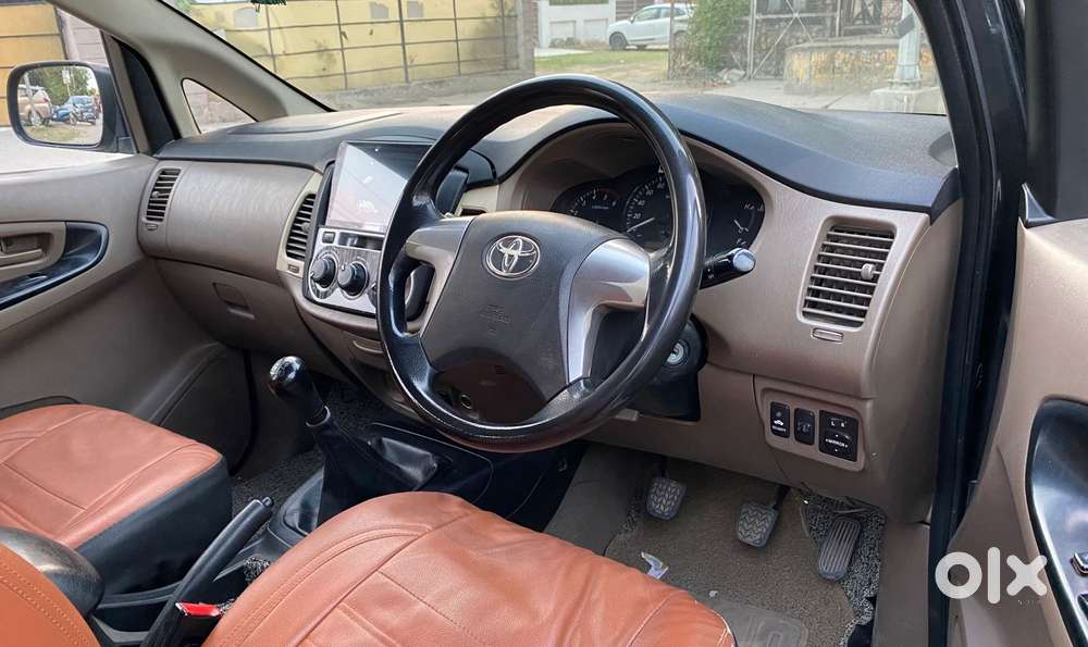 Toyota Innova 2.5 G (diesel) 8 Seater, 2015, Diesel