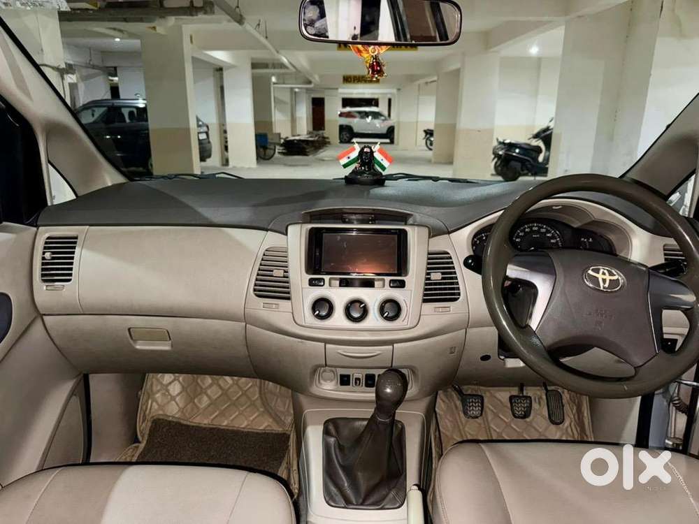 Toyota Innova 2014 Diesel Well Maintained