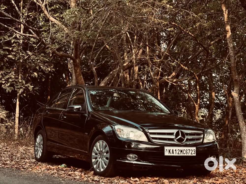 Mercedes-benz Class 2010 C200 Second Owner