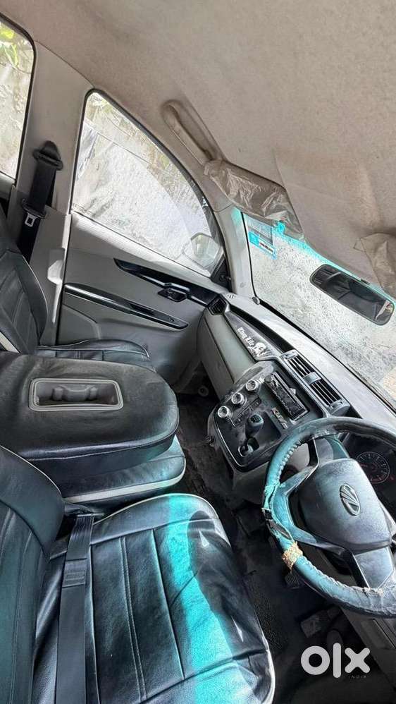 Mahindra Car 2016