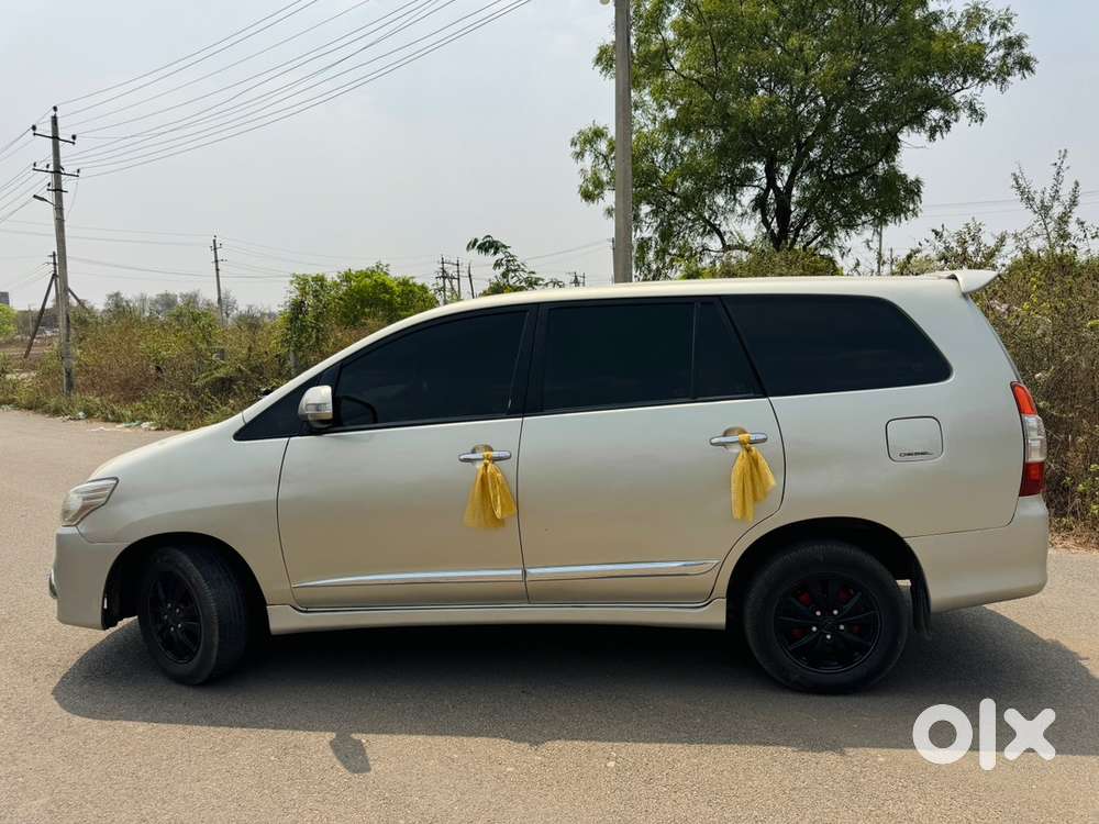 Toyota Innova 2010 Diesel 280000 Km Driven