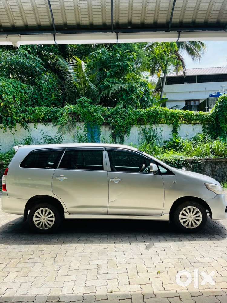 Toyota Innova Diesel 2012