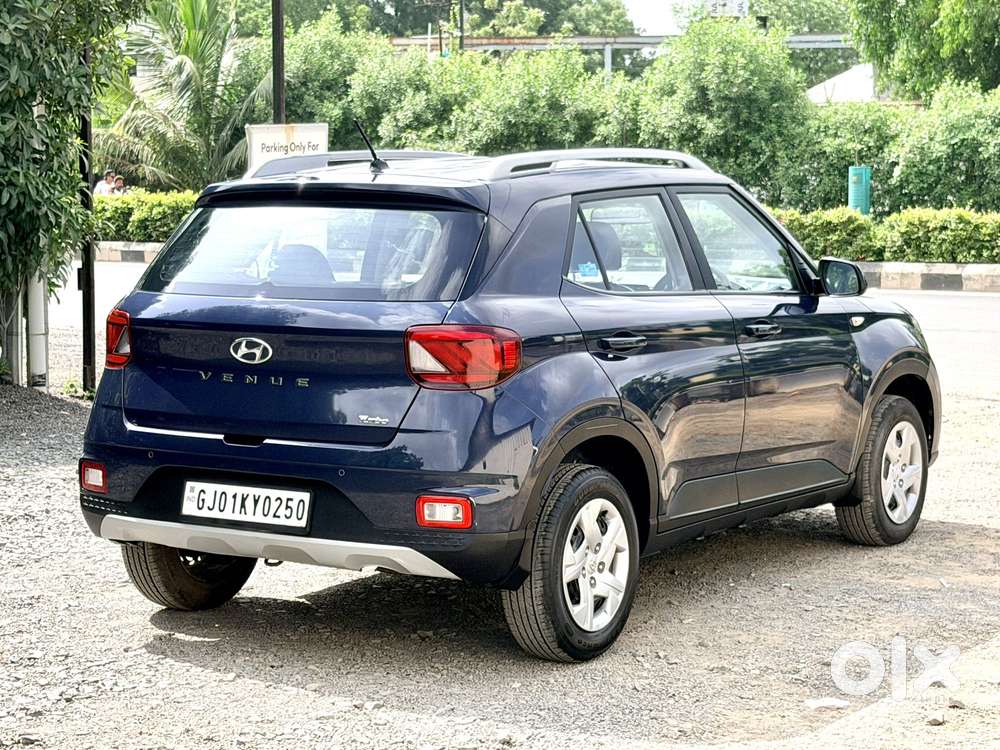 Hyundai Venue S Turbo, 2020, Petrol