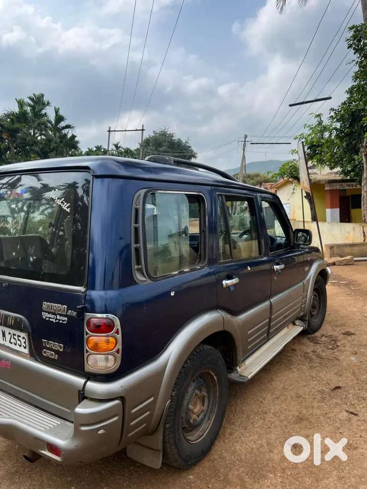 Mahindra Scorpio Classic 2005