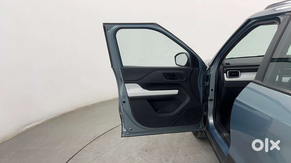 Tata Punch Accomplished Dazzle Sunroof Cng, 2023, Cng & Hybrids