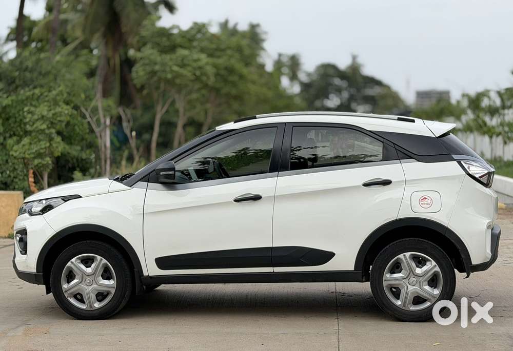 Tata Nexon 1.2 Revotron Xm (s), 2021, Petrol
