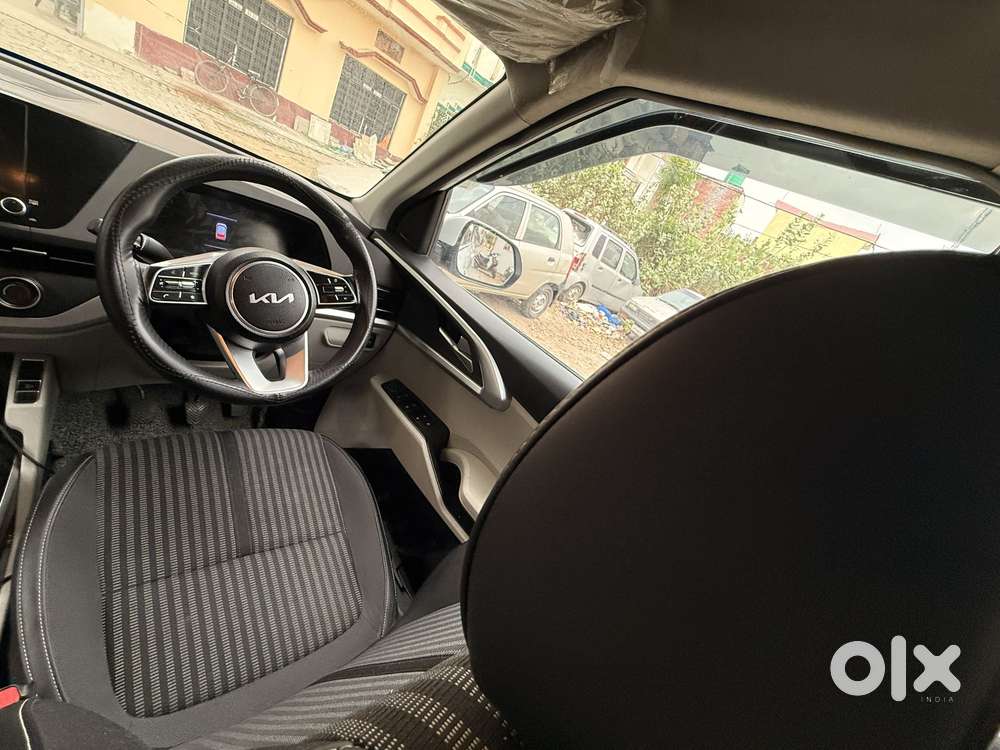 Kia Carens 1.4 Prestige 7 Str, 2024, Petrol