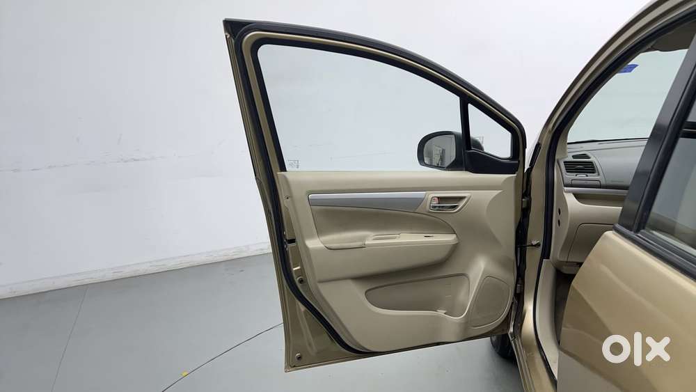 Maruti Suzuki Ertiga Vxi At, 2016, Petrol