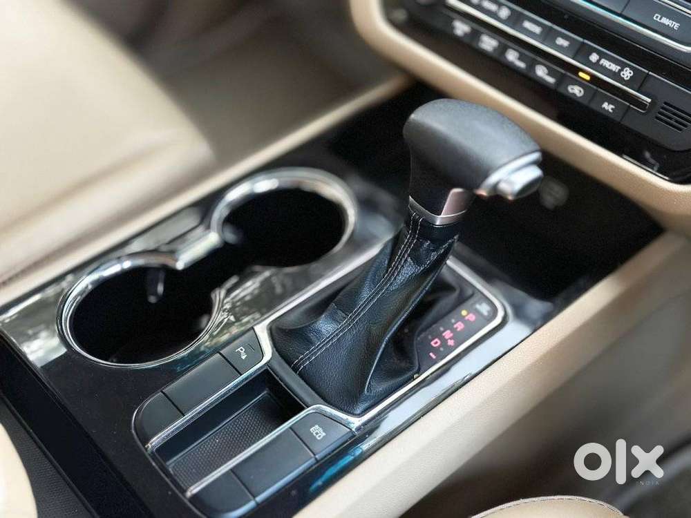 Kia Carnival Prestige, 2021, Diesel