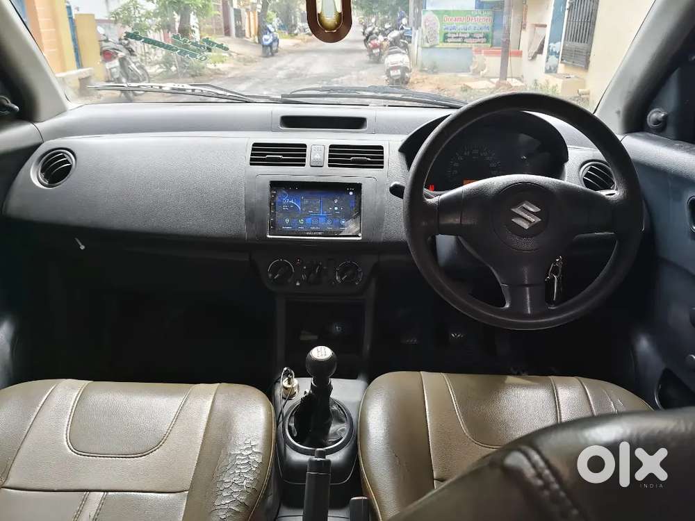 Swift Dzire Tour (diesel) Vdi 
 Model : 2015  
Owner : 3 
 Insurance :