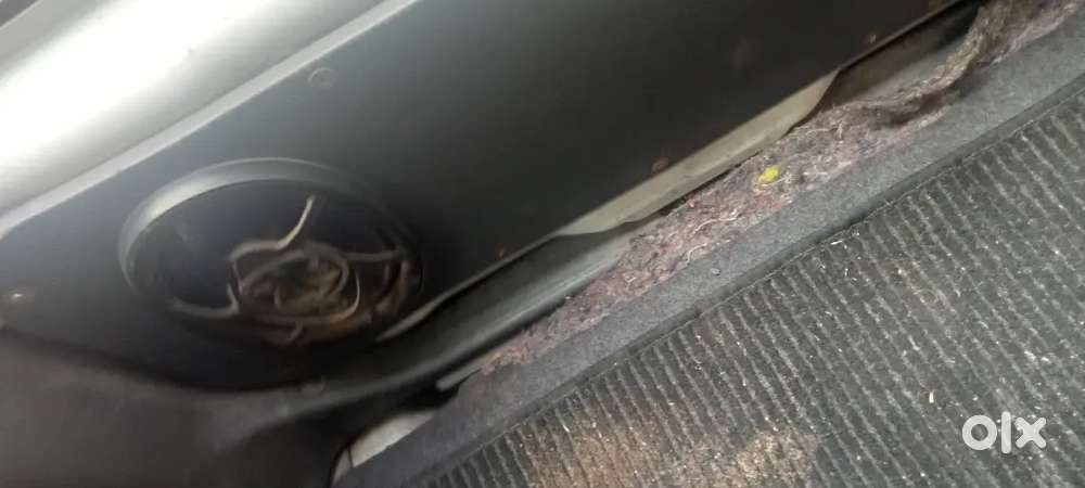 4टायर न्यू Rc कंप्लीट बीमा कंप्लीट ऐसी कूलिंग अच्छी Karti है