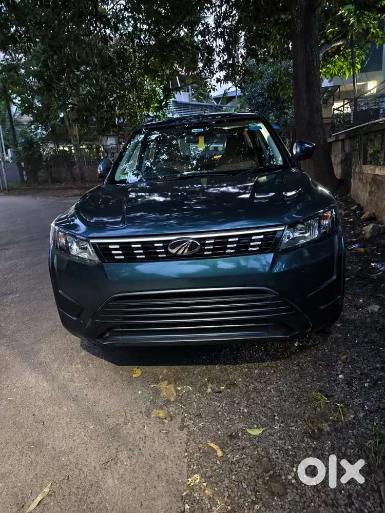 Mahindra Xuv300 Turbosport 2022 Petrol 30000 Km Driven Trivandrum