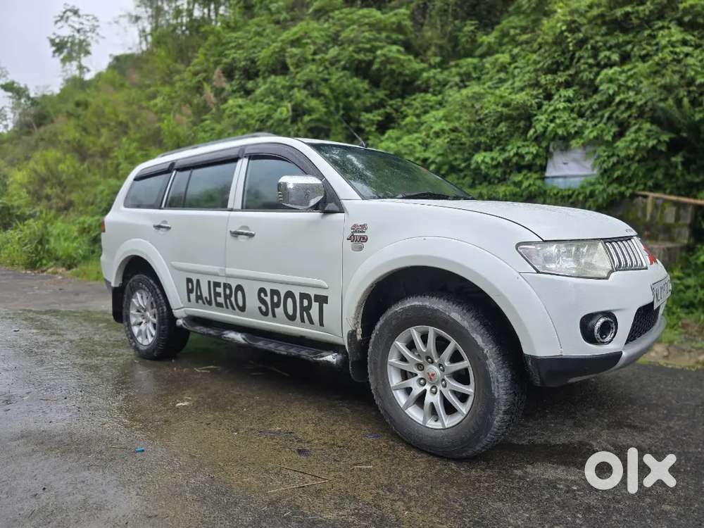 Mitsubishi Pajero Sport 2012 Diesel 86000 Km Driven Manual