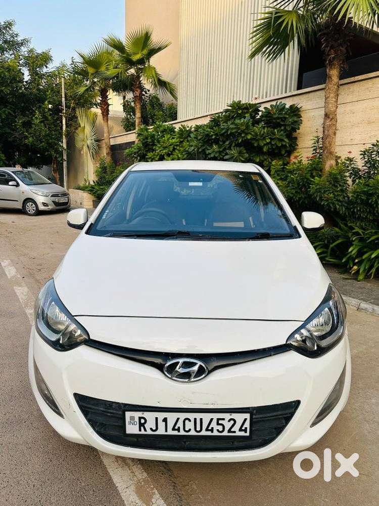 Hyundai I20 Sportz 1.4 Crdi 6 Speed Bs-iv, 2013, Diesel