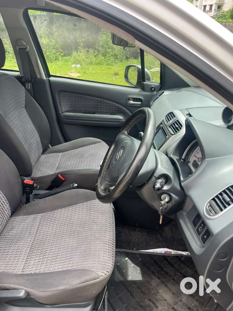 Maruti Suzuki Ritz Vxi, 2013, Petrol