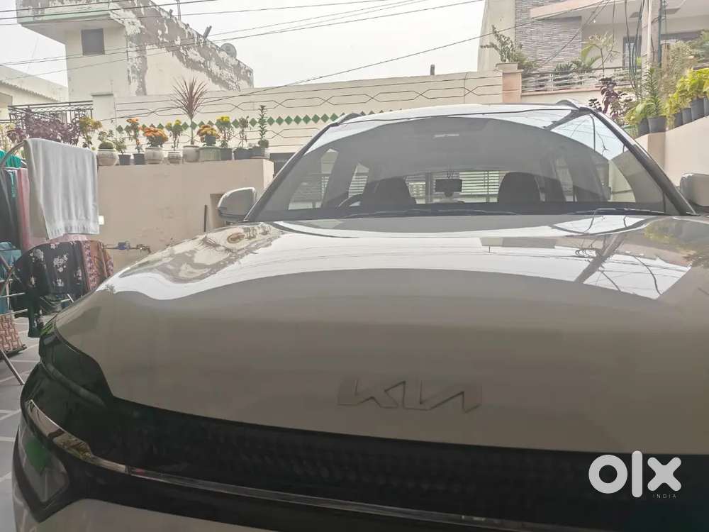 Kia Carens 2022 Petrol 20000 Km Driven, Excellent Condition,