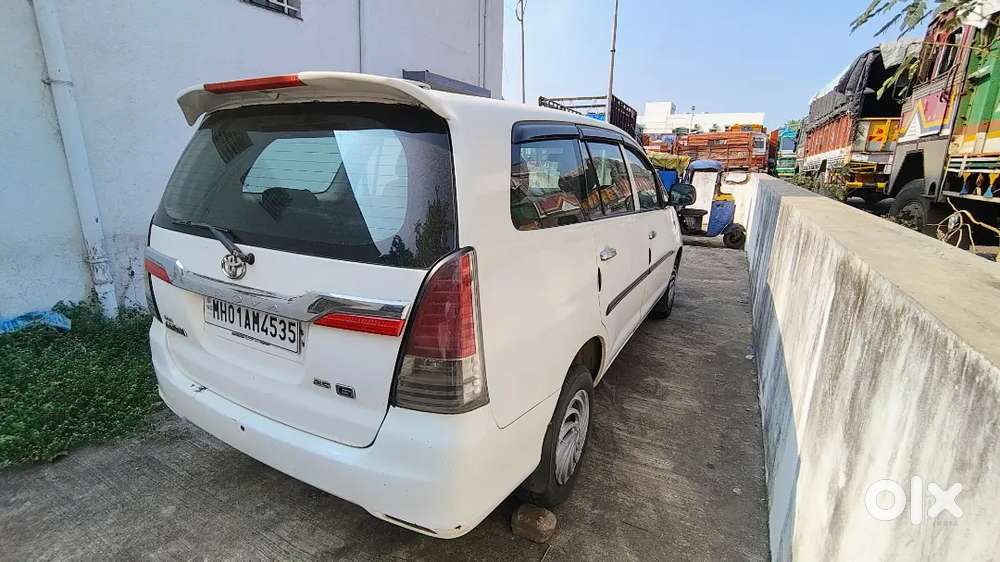 Toyota Innova 2011 Diesel 190000 Km Driven