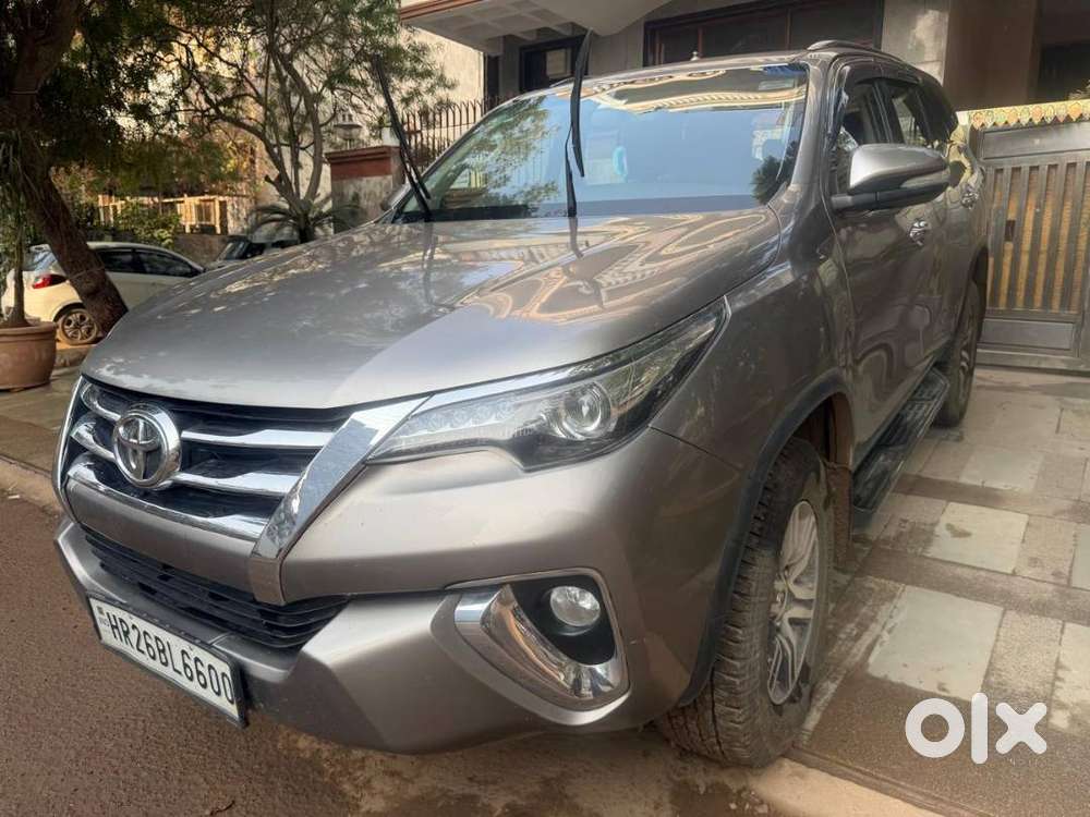 9 Years Old Toyota Fortuner Well Maintained And Company Service Record