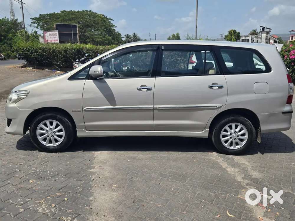 Toyota Innova 2013 Diesel Well Maintained