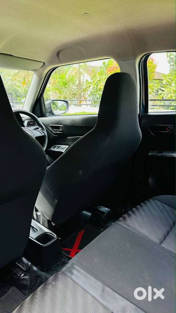 Maruti Suzuki Swift, 2023, Petrol
