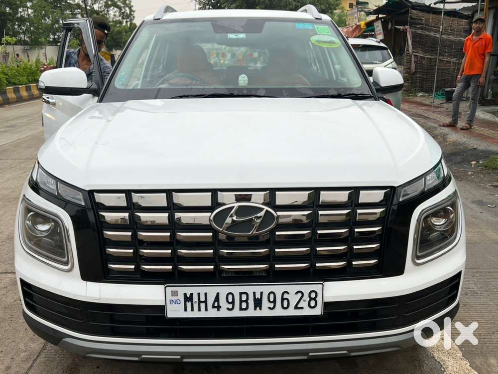 Hyundai Venue Petrol 2023