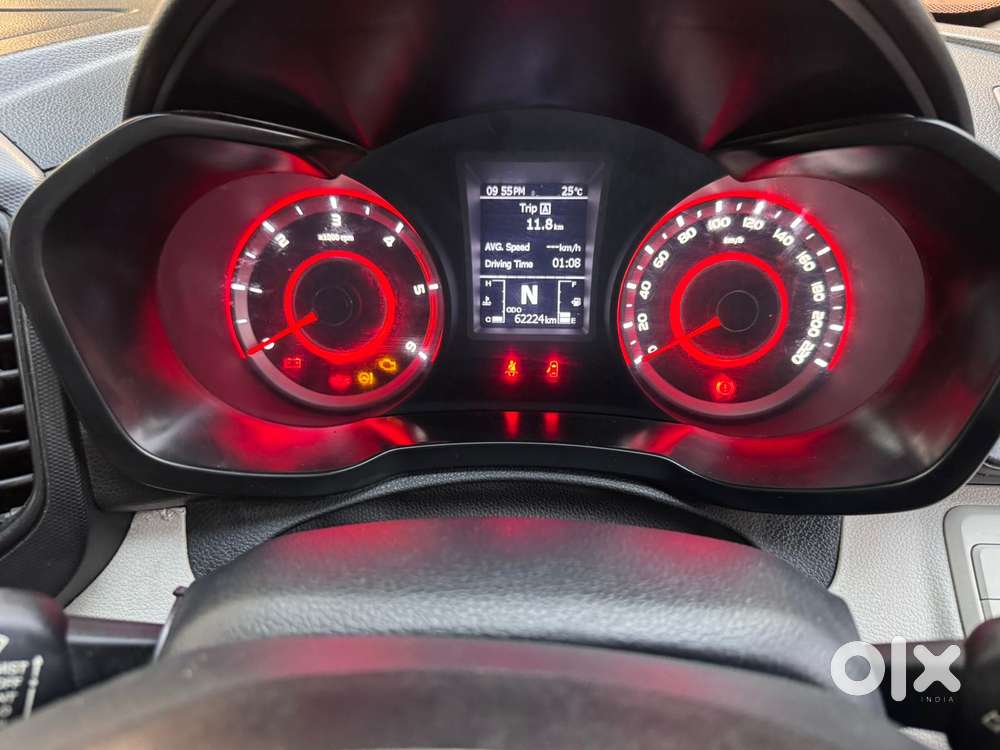 Mahindra Xuv300 W6 Amt Diesel, 2022, Diesel