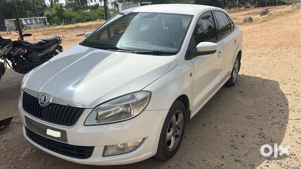 Skoda Rapid 2013 Diesel Well Maintained , Good Condition