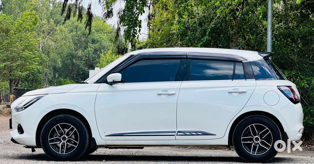 Maruti Suzuki Swift Vxi Optional, 2024, Petrol